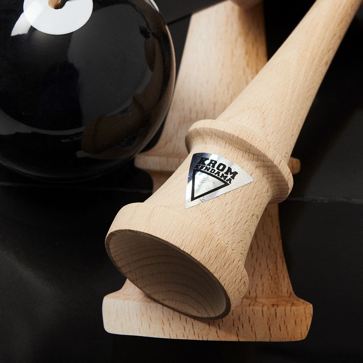 KROM POP LOL BLACK
