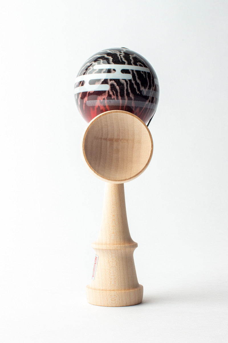 Luzumaki Red/Black Kendama