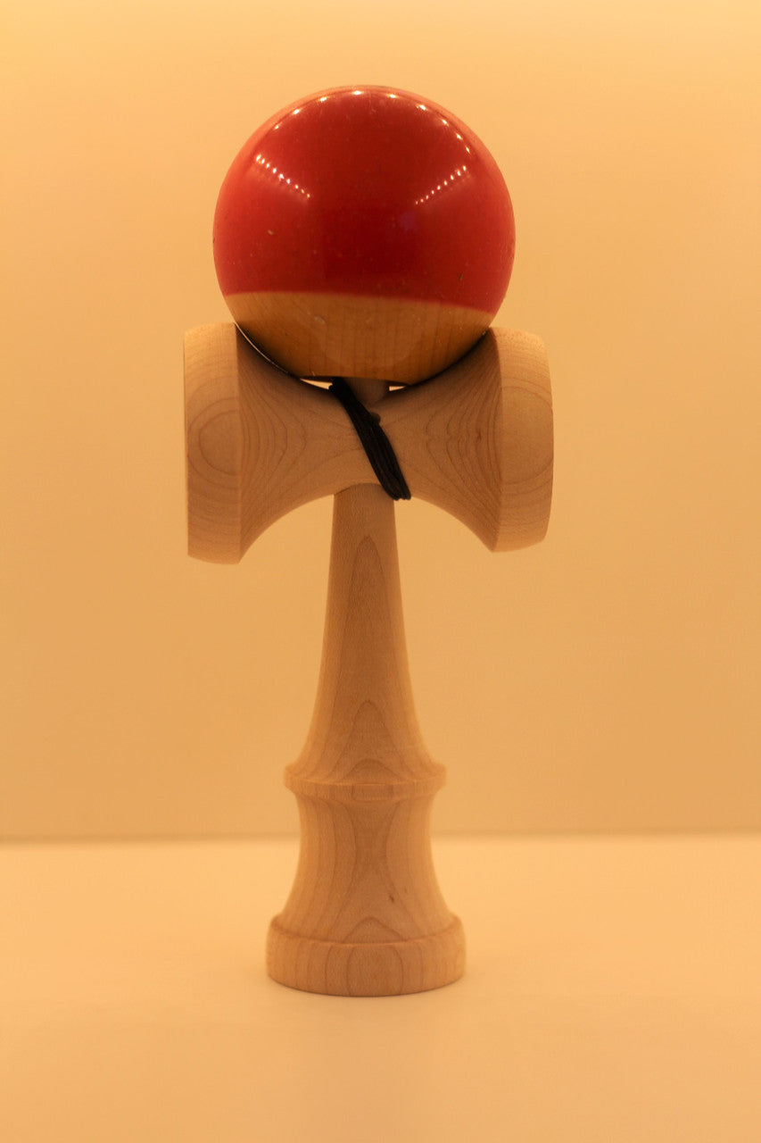 Kendama Maple Red and natural split Sticky